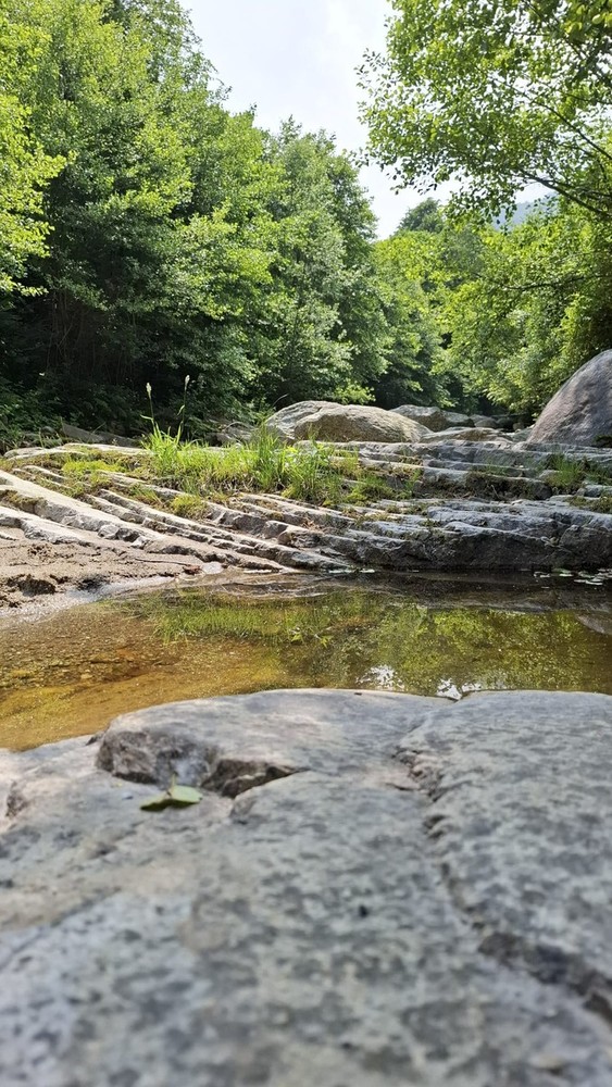 Un nuovo incidente ai tumpi della Val Pellice: giovane portato in elisoccorso al Cto