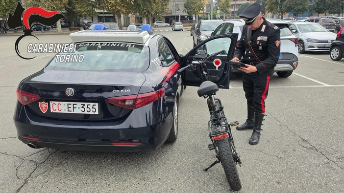 Blitz dei Carabinieri nel Canavese: quattro denunce, due bar chiusi e multe per 13mila euro Blitz dei Carabinieri nel Canavese: quattro denunce, due bar chiusi e multe per 13mila euro
