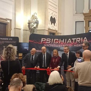 Mostra e convegno sulla psichiatria al Palazzo della Luce