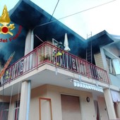 L'incendio in una villetta a Lanzo L'incendio in una villetta a Lanzo