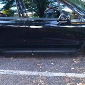 Auto sui mattoni alla Barca, i soliti predoni non si fermano nemmeno d’estate