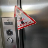 Ascensore di nuovo rotto nelle case popolari, Catanzaro (Pd): &quot;Cittadini prigionieri&quot;