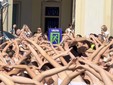 Roberto Bolle in azione in piazza San Carlo