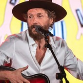 Jovanotti al Salone Libro: "La poesia è come una medicina dell'anima" Jovanotti al Salone Libro: "La poesia è come una medicina dell'anima"