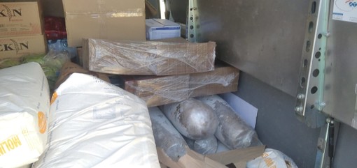 Trasportava 120 kg di carne congelata mal conservata: denunciato