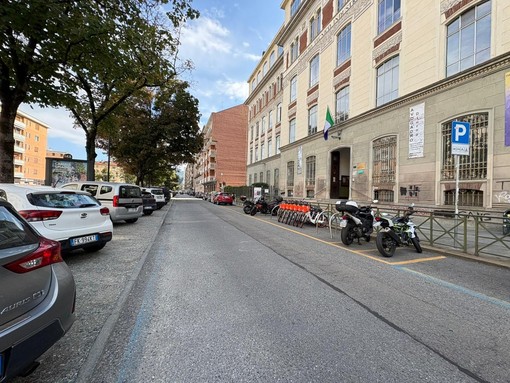 Cambia il controviale davanti alla scuola Avogadro