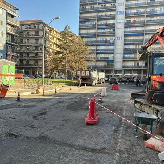 Lavori in corso in piazza Guala Lavori in corso in piazza Guala