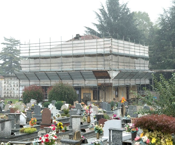 Lavori al cimitero di Lanzo Lavori al cimitero di Lanzo