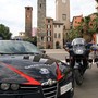 Sorpreso a rubare in una villa, tenta la fuga ma rimane infilzato nell’inferriata: 29enne torinese arrestato a Loano