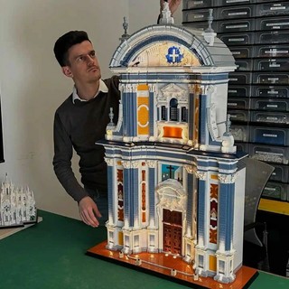 A Chieri arriva "Monumentini": l'arte e l'architettura nei mattoncini più famosi al mondo A Chieri arriva "Monumentini": l'arte e l'architettura nei mattoncini più famosi al mondo