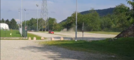 Acrobazie in minicar nell’area pedonale del Bersaglio di Luserna San Giovanni [VIDEO]