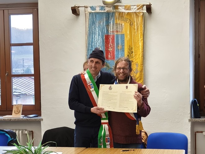 Maurino e Piaton dopo la firma del gemellaggio