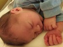 Immagine di archivio di un bambino appena nato