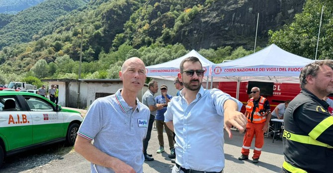 I sopralluoghi nelle aree in cui gli incendi stanno divorando le foreste I sopralluoghi nelle aree in cui gli incendi stanno divorando le foreste