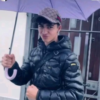 Lorenzo, morto a soli 14 anni dopo una serata tra amici
