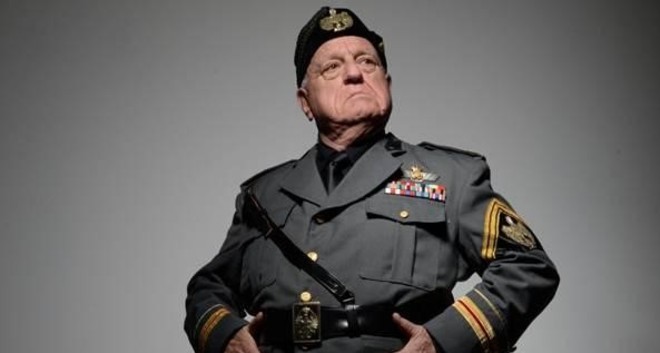 Leo Bassi apre il Nice Festival con “Io, Mussolini”