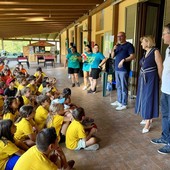 Scuole chiuse, porte aperte ai centri estivi Scuole chiuse, porte aperte ai centri estivi