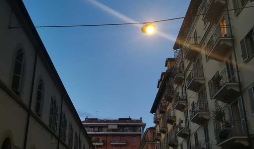 Il nuovo lampione a Santa Giulia Il nuovo lampione a Santa Giulia