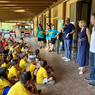 Scuole chiuse, porte aperte ai centri estivi Scuole chiuse, porte aperte ai centri estivi