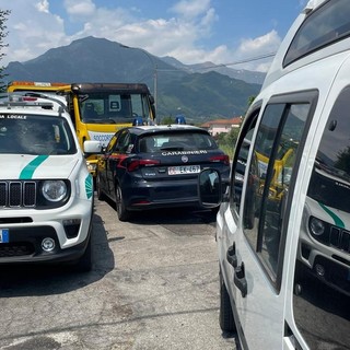 Il posto di blocco con i carabinieri