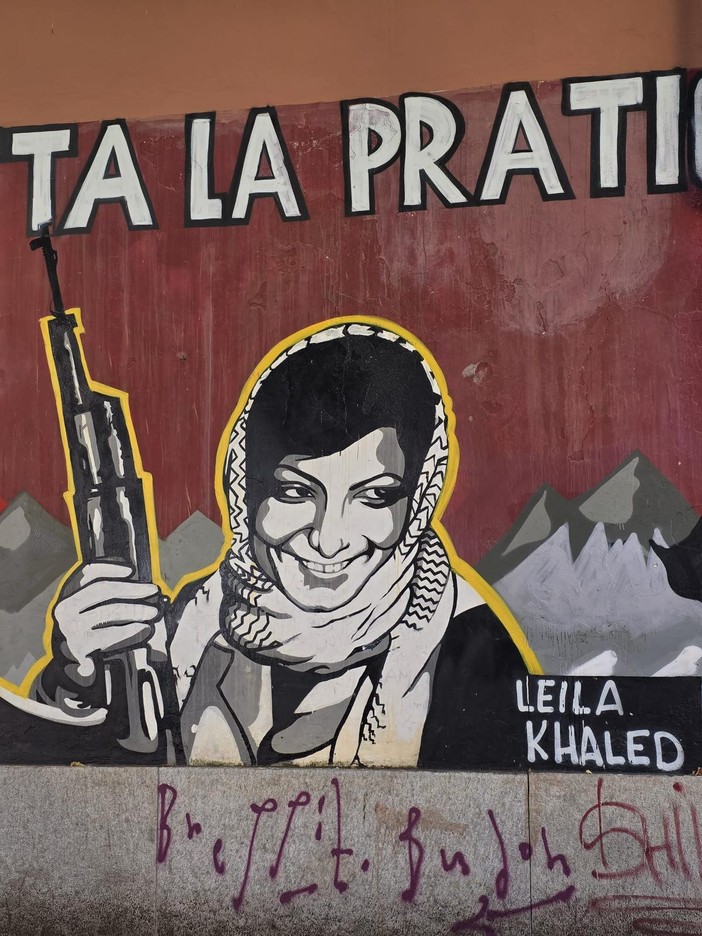 Murales di Leila Khaled vicino ad Askatasuna. Ricca (Lega): &quot;Omaggio ad una terrorista, fatto grave&quot;