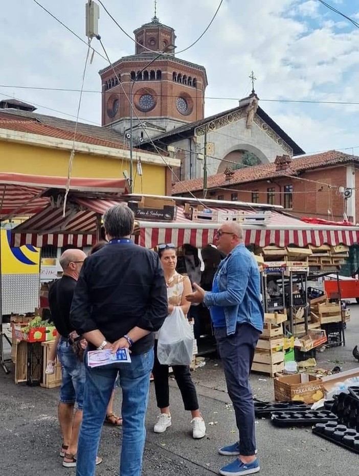 Il mercato di Borgo Vittoria Il mercato di Borgo Vittoria