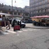Piazzetta San Secondo, dopo topi e bivacchi il confronto con i residenti Piazzetta San Secondo, dopo topi e bivacchi il confronto con i residenti
