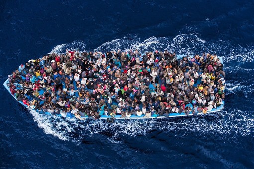 Pd e Si in cerca dell’alternativa all’Europa come ‘fortezza’ che respinge i migranti