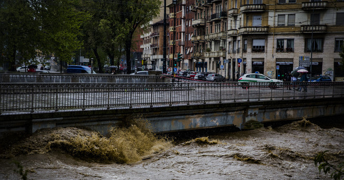 La piena della Dora del 17 aprile - Foto di Daniele Caponnetto La piena della Dora del 17 aprile - Foto di Daniele Caponnetto