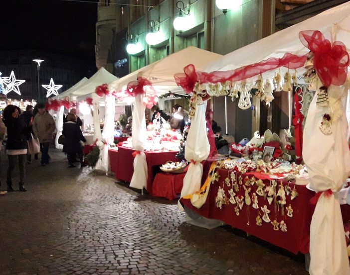 A Torino da venerdì tornano i mercatini di Natale