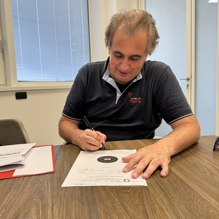 La firma dell'accordo