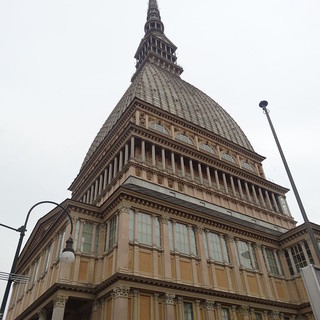 A Torino un viaggio attraverso la Sclerosi Multipla con PortrAIts