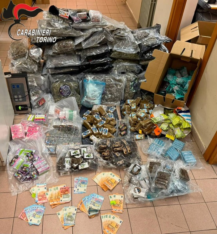 Maxi sequestro di droga alle spalle della Gran Madre