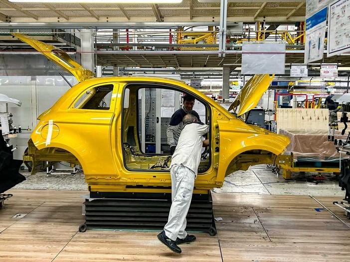 Polemiche sull'incontro tra Stellantis e i fornitori torinesi