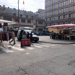 Piazzetta San Secondo, dopo topi e bivacchi il confronto con i residenti Piazzetta San Secondo, dopo topi e bivacchi il confronto con i residenti
