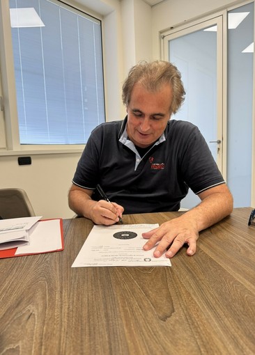 La firma dell'accordo