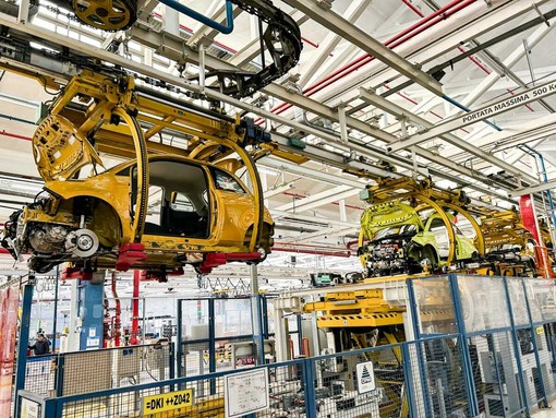 La 500 ibrida spinge Mirafiori, ma è ancora presto per festeggiare