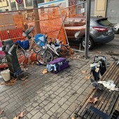 Ferito alla gola con un coccio di bottiglia, 29enne in ospedale dopo un’aggressione