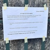 Il misterioso avviso comparso in via Filadelfia