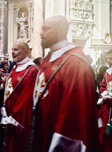 Vendita degli ordini cavallereschi, bufera in casa Savoia: anche Marrone alla corte degli ex Reali Vendita degli ordini cavallereschi, bufera in casa Savoia: anche Marrone alla corte degli ex Reali