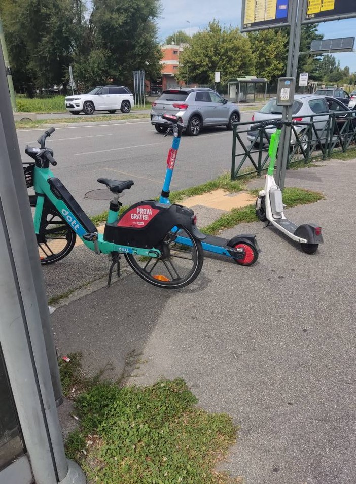 Immagine d'archivio di monopattini e malasosta