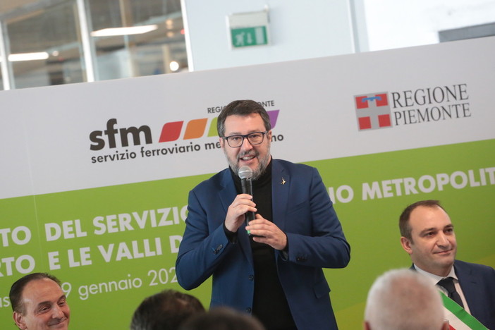 Torino-Aosta, anche Salvini "vota" per mantenerla aperta Torino-Aosta, anche Salvini "vota" per mantenerla aperta