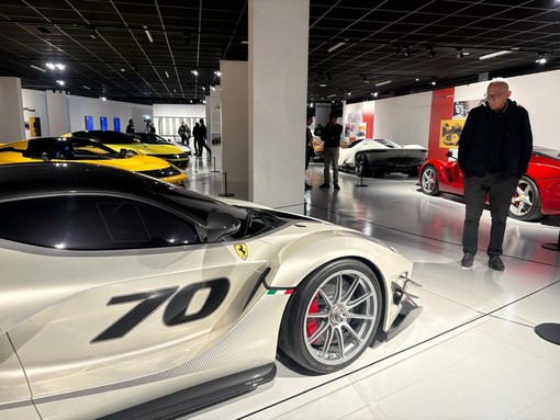 11 supercar inaugurano il nuovo spazio dedicato al design