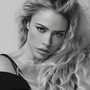 &quot;Cantando sotto la pioggia&quot;,  il musical hollywoodiano al Teatro Alfieri con protagoniste Flora Canto e Martina Stella