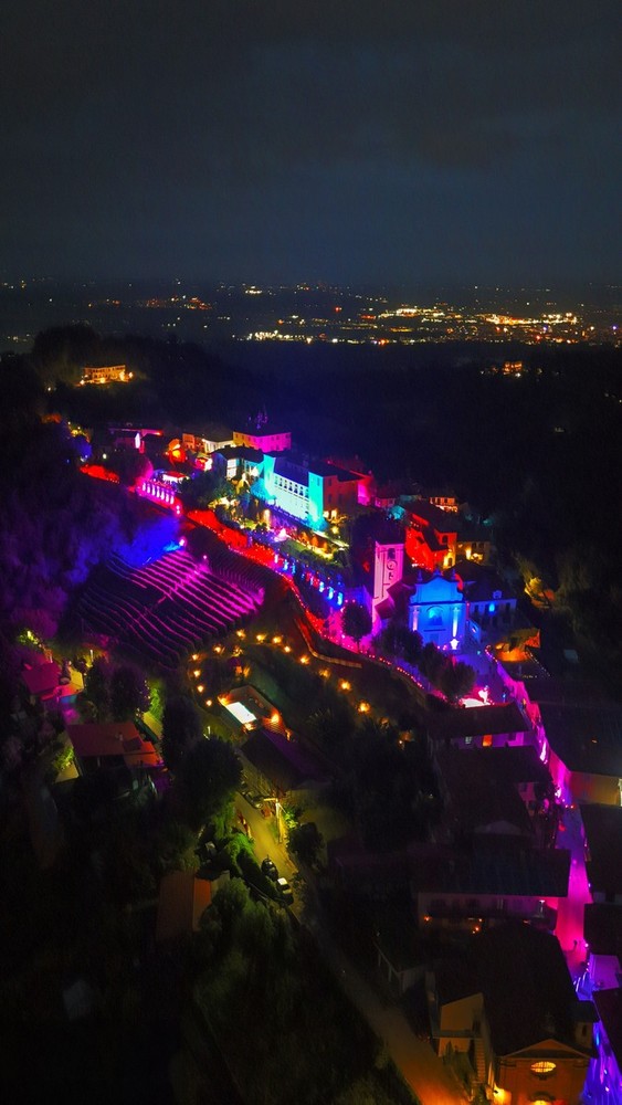 "Moon Walk", la passeggiata sulle colline chivassesi che porta al Moon Festival "Moon Walk", la passeggiata sulle colline chivassesi che porta al Moon Festival