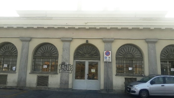 Porta Palazzo si siede a tavola: arriva la prima edizione di "Mercanti in Festa" al vecchio mercato ittico Porta Palazzo si siede a tavola: arriva la prima edizione di "Mercanti in Festa" al vecchio mercato ittico