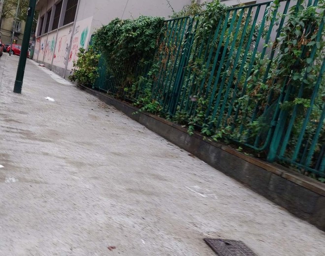 I nuovi marciapiedi di via Alimonda I nuovi marciapiedi di via Alimonda