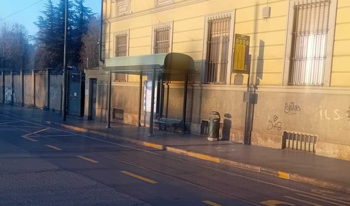 La nuova pensilina di corso Casale La nuova pensilina di corso Casale