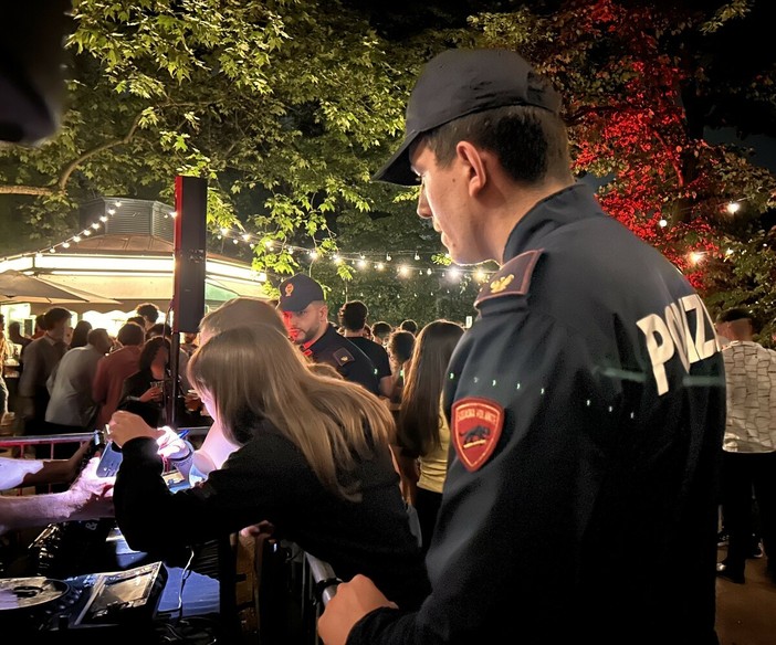 Controlli di Polizia nelle aree della movida di Torino Controlli di Polizia nelle aree della movida di Torino