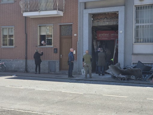 Colpo con la ‘marmotta’ al bancomat Unicredit di None